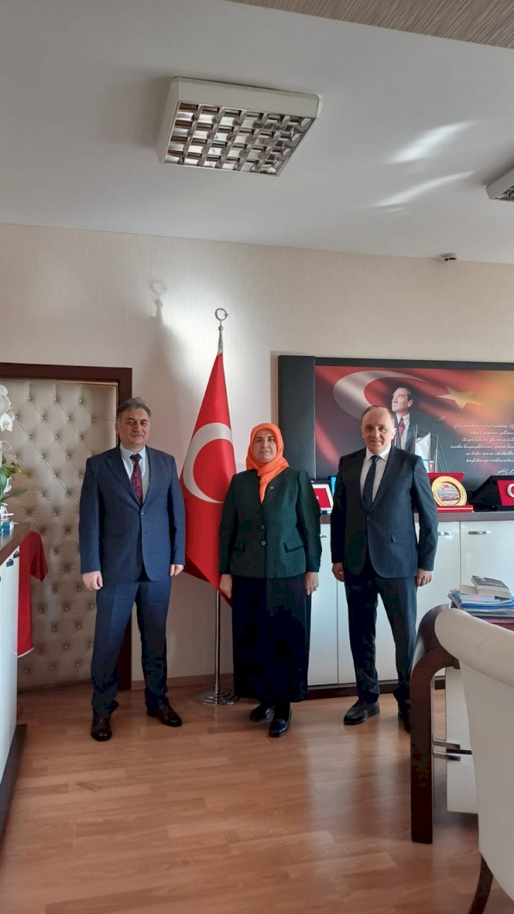 SGK Kurum Başkan Yardımcımız Syn. İsmail ERTÜZÜN, SGK Personel Daire Başkanı Syn. Ahmet KAVGACI ve  Ankara Kulisi platformu moteratörü Syn. Abdurrahim TEMEL ziyaret edilmiştir.